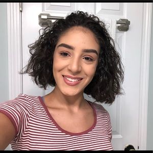 Meet your Posher, Julia